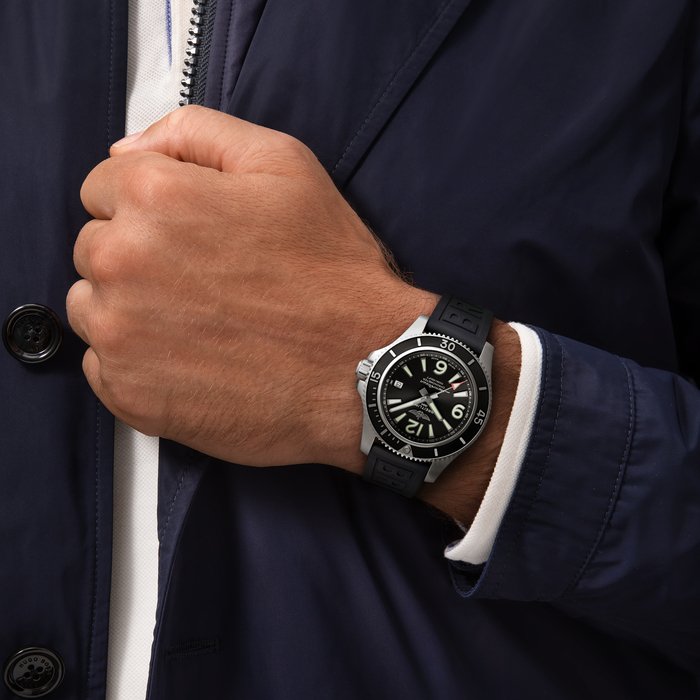 Breitling Watch Superocean Automatic 42 Black Diver Pro III Tang Type